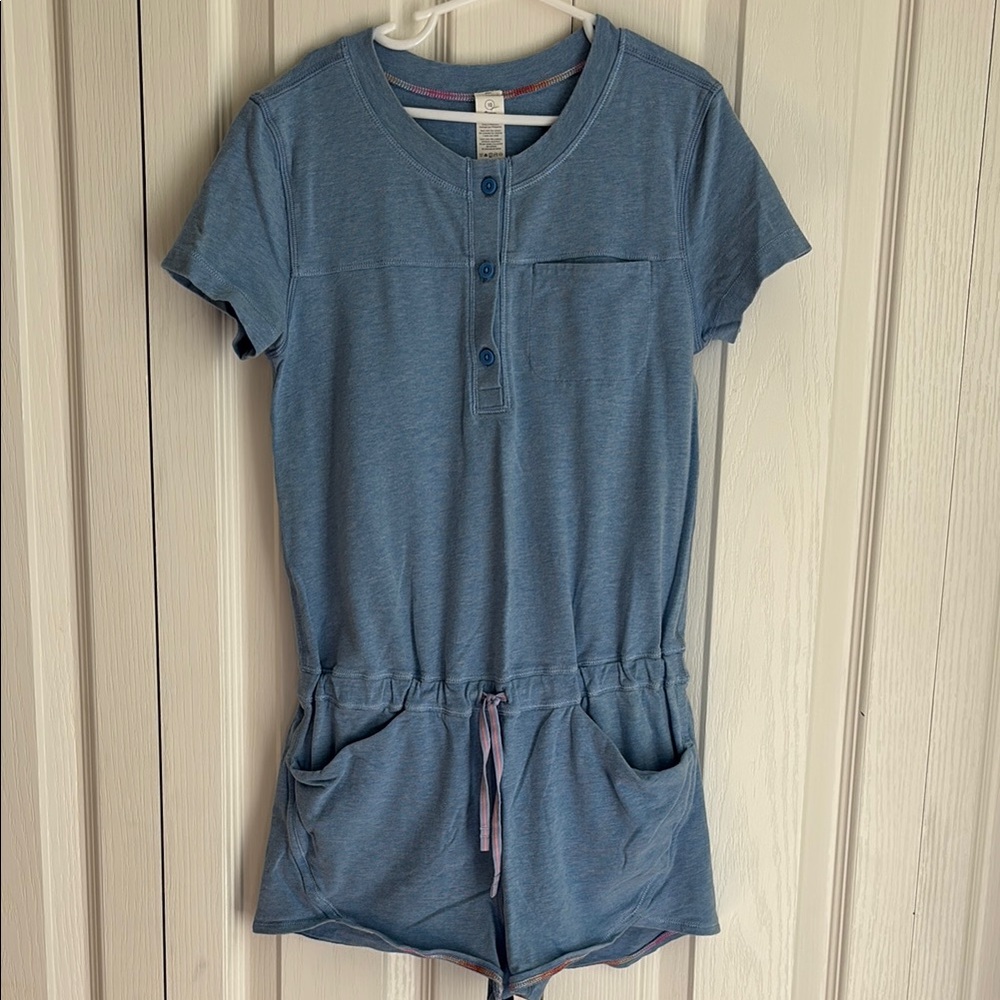 Girls Ivivva (Lululemon) Romper. Light blue. Size 10